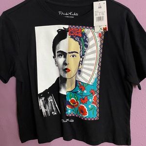 Size xs top. Fits like a small